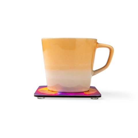 Onderzetter dibond met mok erop